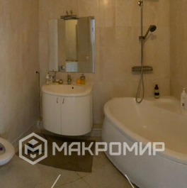 Продажа 1-комн квартиры на вторичном рынке Авиаконструкторов пр-кт,  д. 2