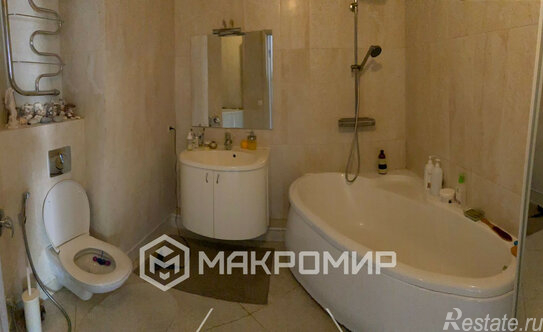 Продажа 1-комн квартиры на вторичном рынке Авиаконструкторов пр-кт,  д. 2
