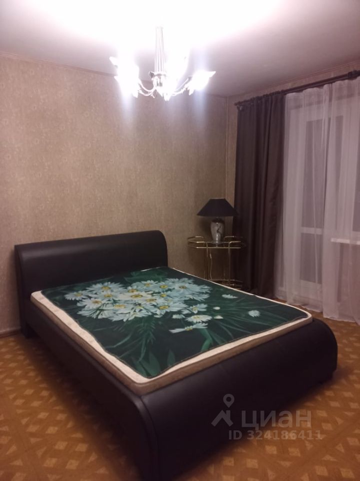 Продажа 2-комн квартиры на вторичном рынке Парашютная улица, 22К1