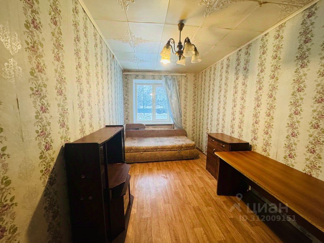 Продажа 2-комн квартиры на вторичном рынке Хотьково, улица Михеенко, 11