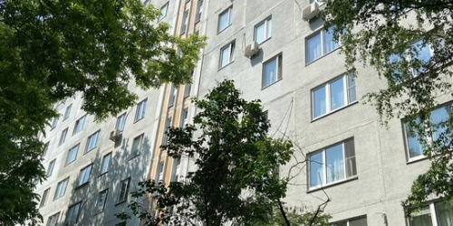 3-комн квартира улица Кулакова,  д. 21
