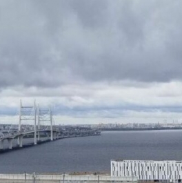 Продажа 3-комн квартиры на вторичном рынке б-р Головнина,  д. 3,  к. 1