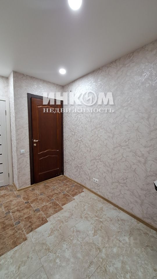 Продажа 3-комн квартиры на вторичном рынке Сходня мкр, Горная улица, 24