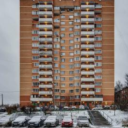 Продажа 1-комн квартиры на вторичном рынке Лобня, Молодежная улица,  д. 10