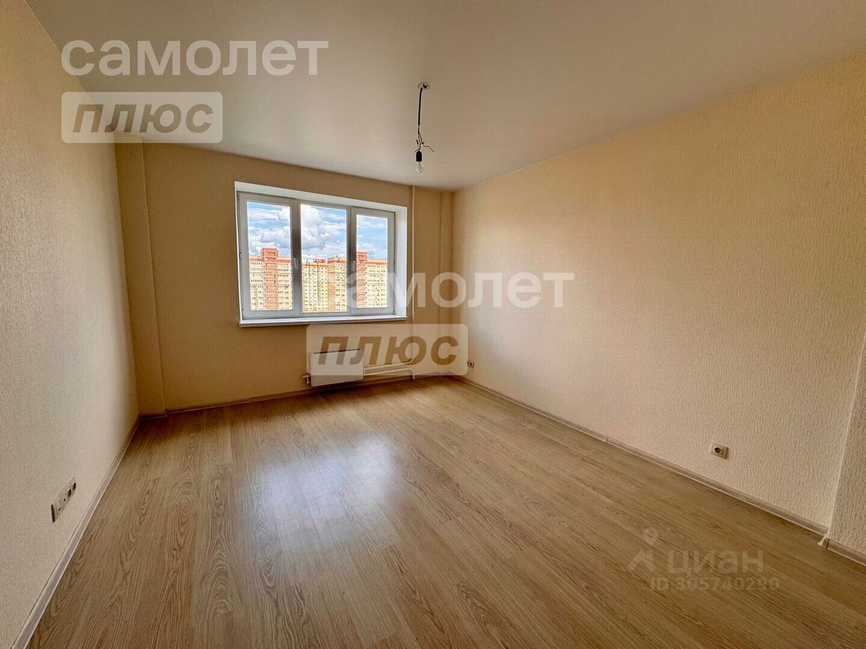 Продажа 1-комн квартиры на вторичном рынке Свердловский пгт, улица Строителей, 12