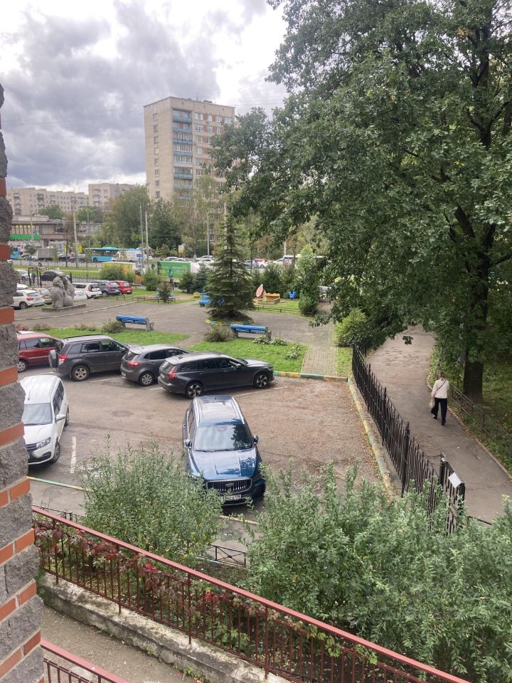 Продажа 3-комн квартиры на вторичном рынке проспект Ветеранов, 52к1