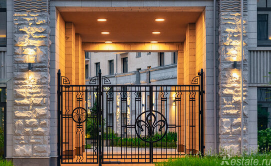 Продажа 1-комн квартиры на вторичном рынке набережная реки Карповки,  д. 31 к2 с1