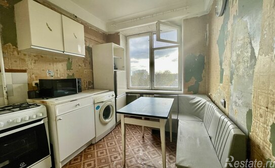 Продажа 3-комн квартиры на вторичном рынке Комсомольская 2-я ул,  д. 40,  к. 1