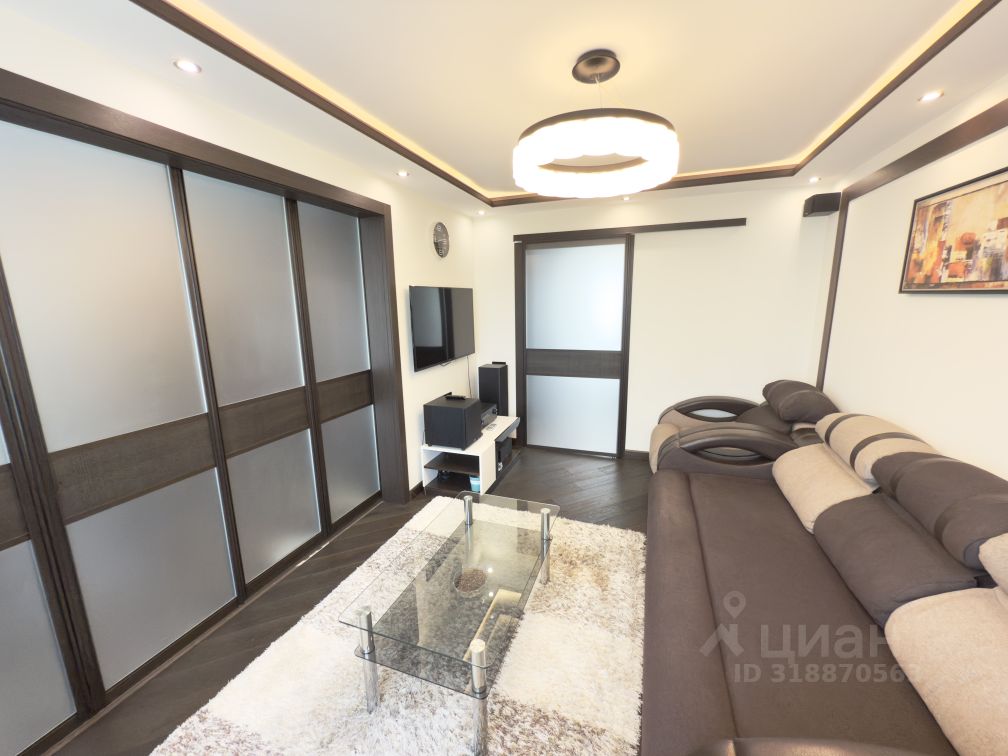 Продажа 3-комн квартиры на вторичном рынке Астрадамская улица, 4