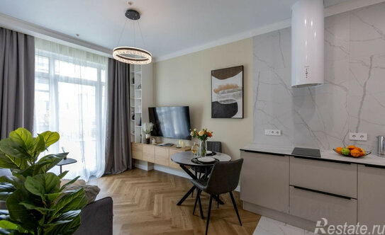 Продажа 2-комн квартиры на вторичном рынке улица Академика Королёва,  д. 13