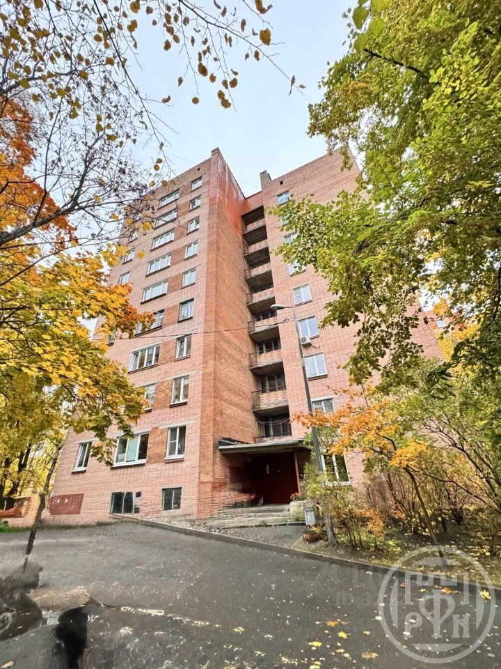 Продажа 3-комн квартиры на вторичном рынке Сестрорецк, набережная Реки Сестры, 5