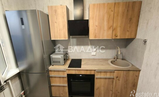 Продажа 2-комн квартиры на вторичном рынке ул Маршала Федоренко,  д. 2,  к. 1