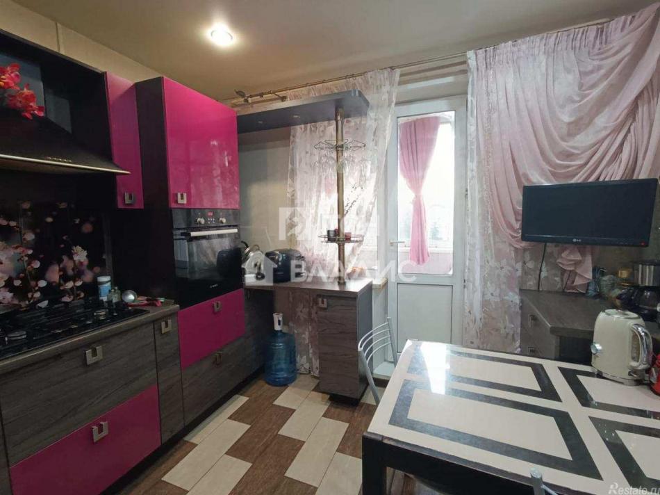 Продажа 3-комн квартиры на вторичном рынке Ивантеевка, улица Победы, 15
