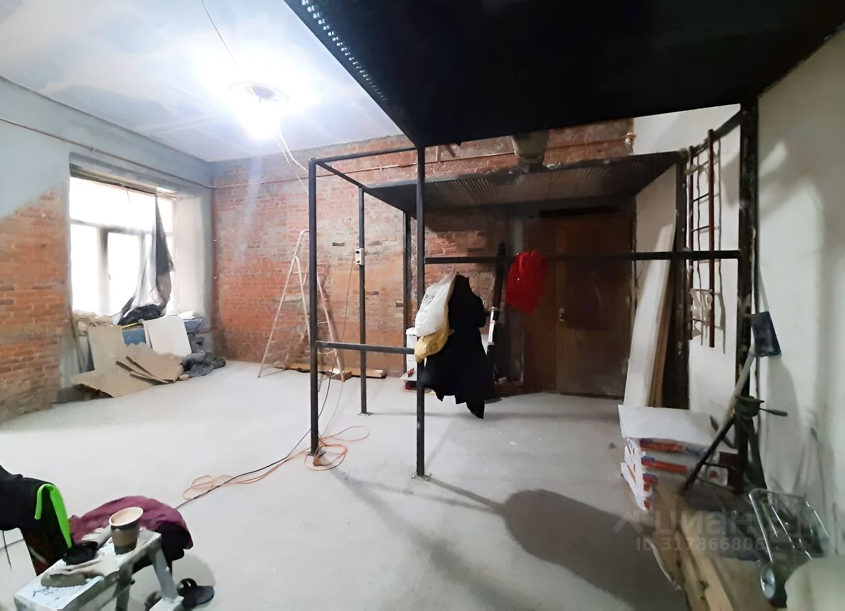 Продажа 3-комн квартиры на вторичном рынке Гороховая улица, 23