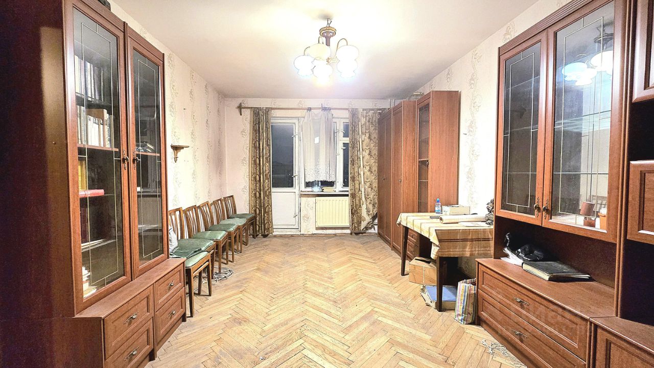 Продажа 1-комн квартиры на вторичном рынке Индустриальный проспект, 17К3