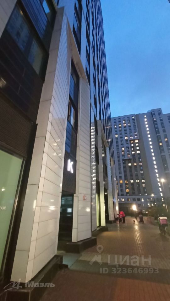 Продажа 3-комн квартиры на вторичном рынке Кронштадтский бульвар, 6к4