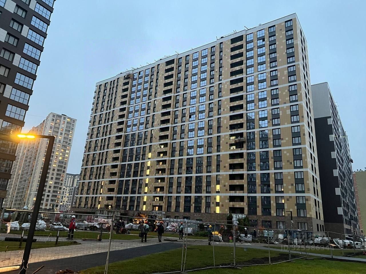 Продажа 2-комн квартиры на вторичном рынке улица Архивная, 4