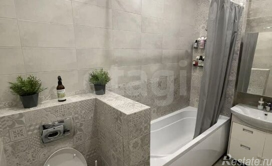 Продажа 2-комн квартиры на вторичном рынке Ново-Александровская улица,  д. 14