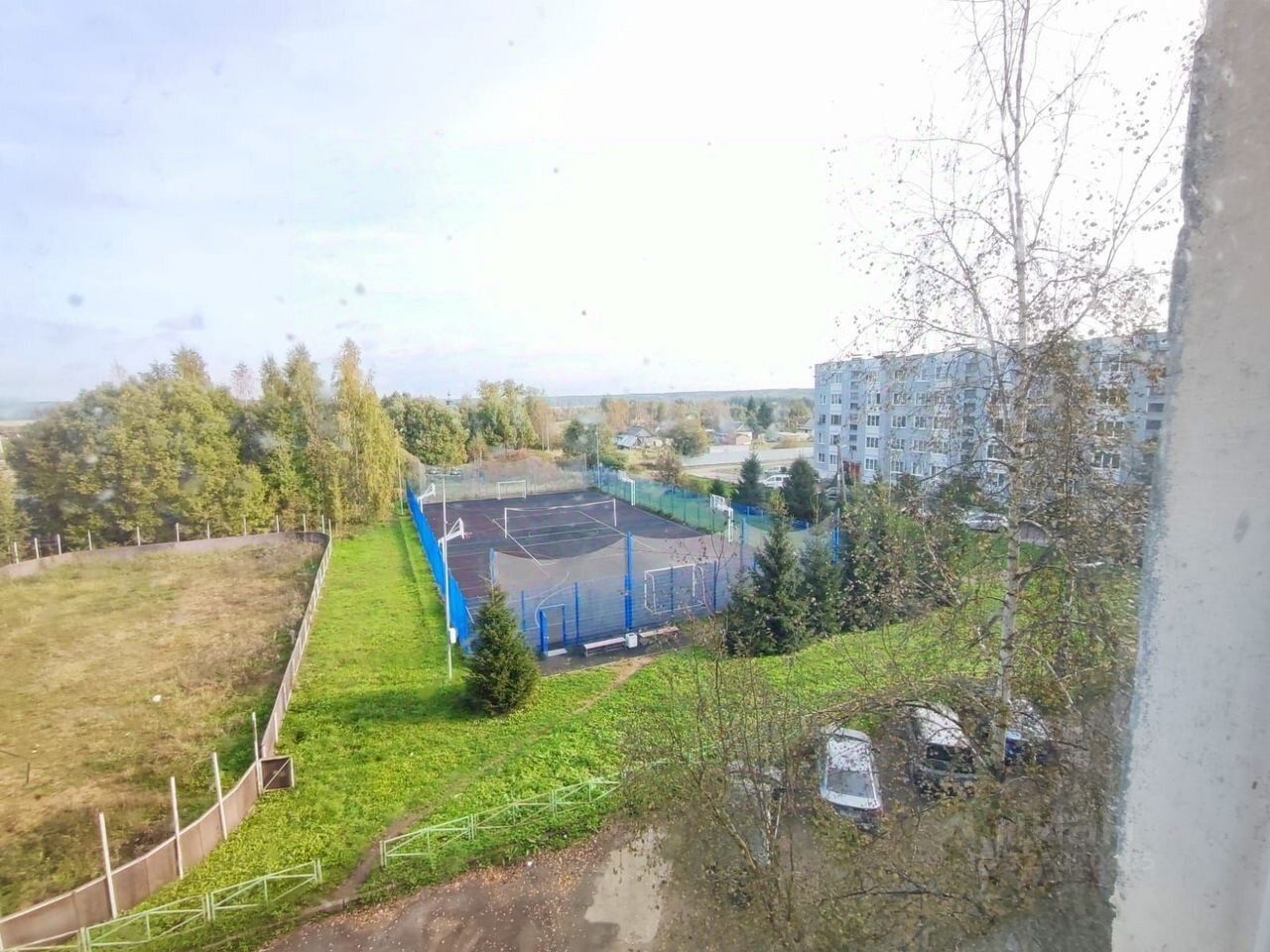 Продажа 2-комн квартиры на вторичном рынке д. Красноозерное, улица Школьная,  д. 5