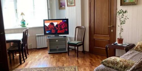 2-комн квартира улица Генерала Белобородова,  д. 15