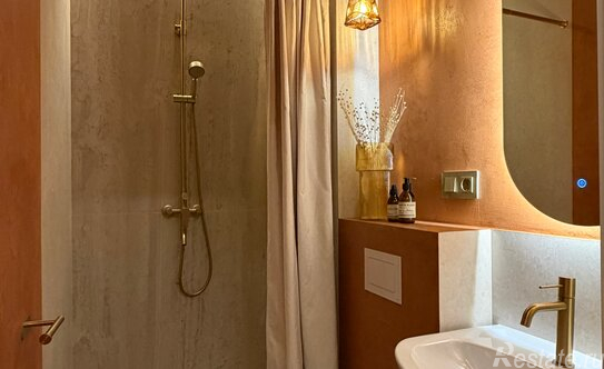 Продажа 3-комн квартиры на вторичном рынке Среднерогатская улица,  д. 10 к1 с1