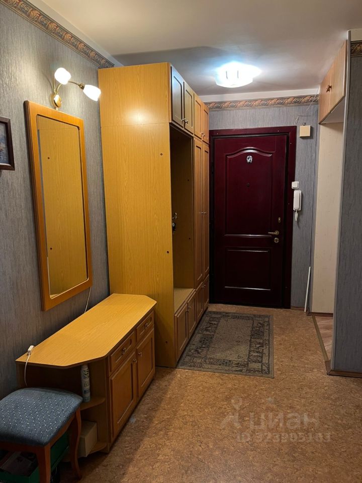 Продажа 3-комн квартиры на вторичном рынке Яхтенная улица, 2К1