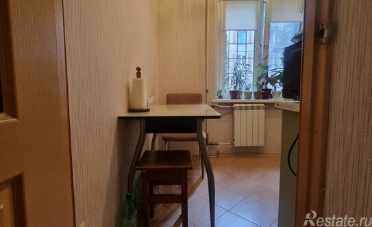 Продажа 2-комн квартиры на вторичном рынке Колпино г, Павловская ул,  д. 70