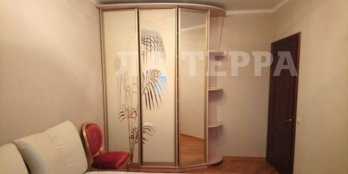 3-комн квартира Коштоянца ул, 10