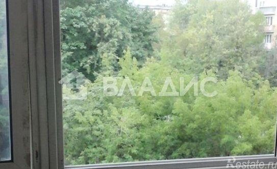 Продажа 4-комн квартиры на вторичном рынке Зубовский бульвар,  д. 16-20