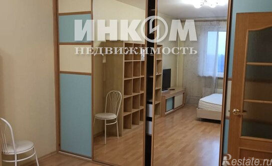 Продажа 1-комн квартиры на вторичном рынке Осенняя улица,  д. 16