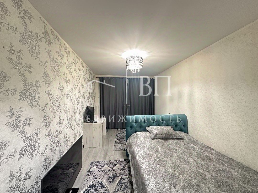 Продажа 1-комн квартиры на вторичном рынке улица Оптиков, 52к1