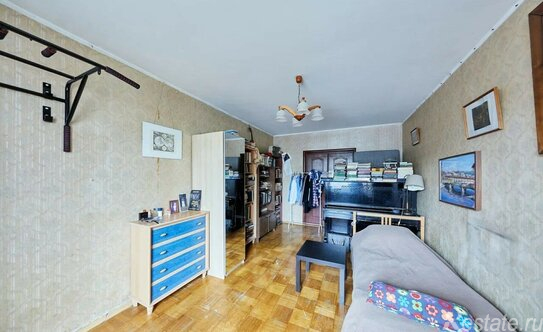 Продажа 3-комн квартиры на вторичном рынке Новоясеневский пр-кт,  д. 38,  к. 1