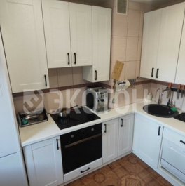 Продажа 3-комн квартиры на вторичном рынке Российский пр-кт,  д. 14