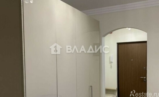 Продажа 3-комн квартиры на вторичном рынке Болотниковская улица,  д. 36 к5