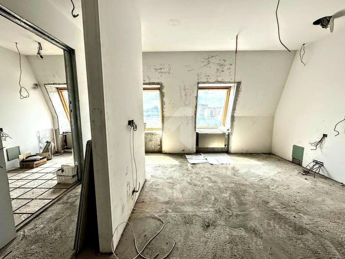 Продажа 6-комн квартиры на вторичном рынке Ксеньинский переулок, 3