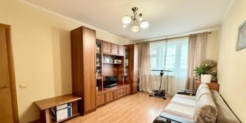 2-комн квартира улица Дмитриевского,  д. 9