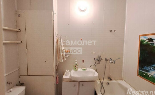 Продажа 1-комн квартиры на вторичном рынке улица Молодцова,  д. 9