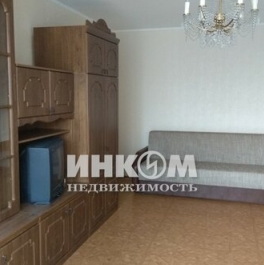 Продажа 1-комн квартиры на вторичном рынке Верхняя улица,  д. 1