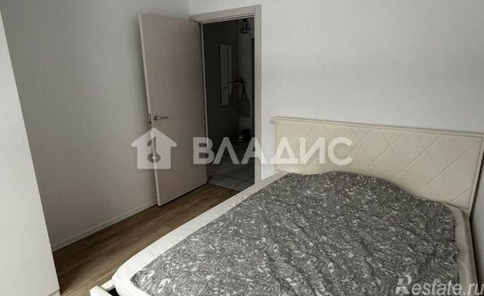 Продажа 1-комн квартиры на вторичном рынке Саларьевская ул,  д. 10 к2