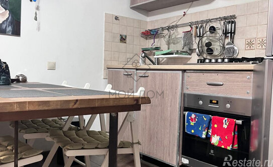 Продажа 2-комн квартиры на вторичном рынке Октябрьский, ул Калинина,  д. 1В