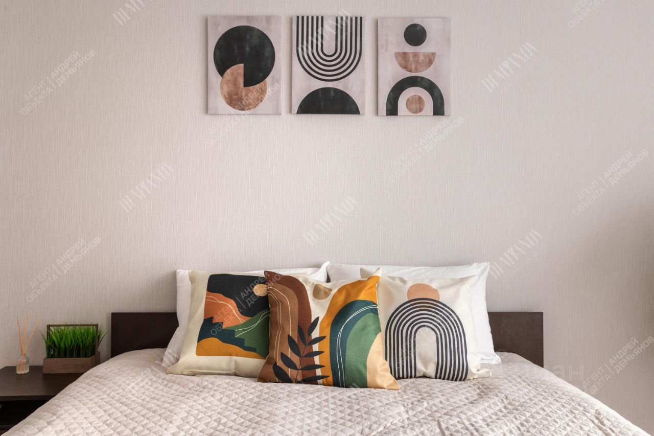 Продажа 2-комн квартиры на вторичном рынке улица Есенина, 40К1