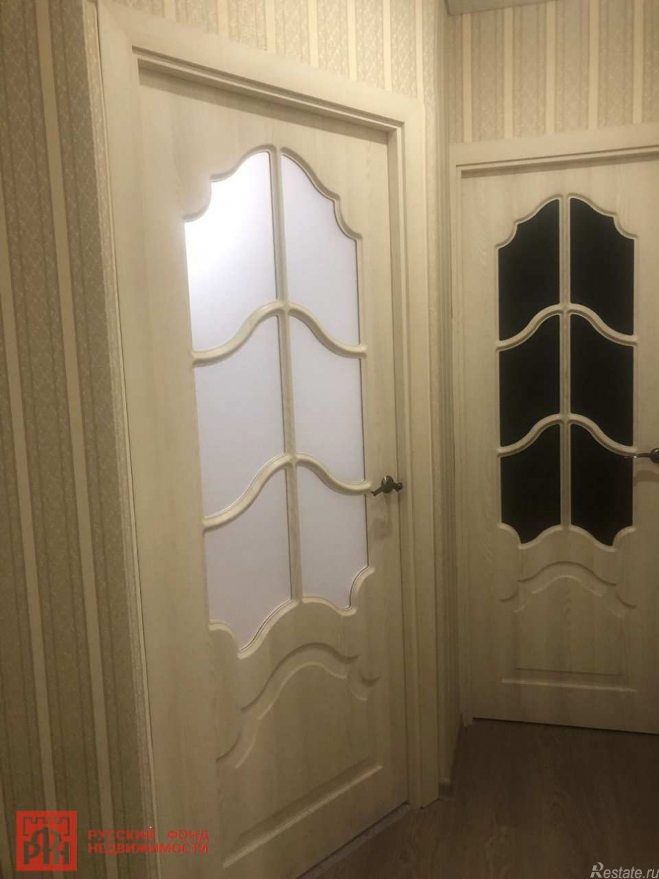 Продажа 1-комн квартиры на вторичном рынке Петергоф г., Санкт-Петербургский просп.,  д. 6А