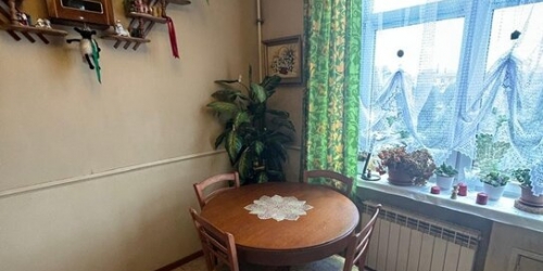 3-комн квартира улица Седова,  д. 77/28