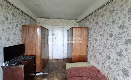 Продажа 2-комн квартиры на вторичном рынке улица Бабушкина,  д. 89 к1 литЦ