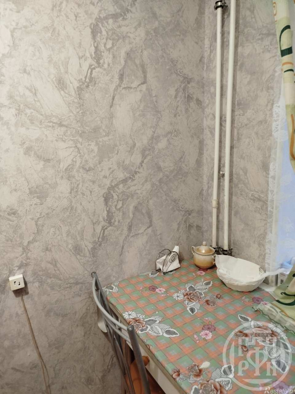 Продажа 2-комн квартиры на вторичном рынке Петергоф г., Озерковая ул. ,  д. 37