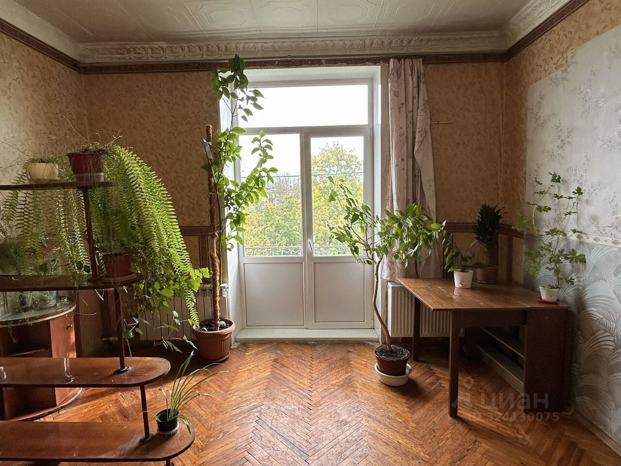 Продажа 3-комн квартиры на вторичном рынке пос. Металлострой, улица Максима Горького, 5/10