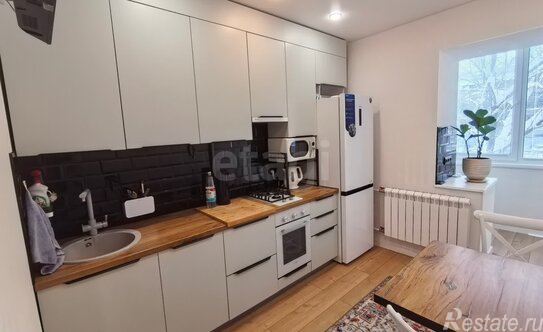 Продажа 1-комн квартиры на вторичном рынке Дубна, ул академика Б.М.Понтекорво,  д. 9