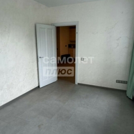 Продажа 3-комн квартиры на вторичном рынке Донецкая улица,  д. 30