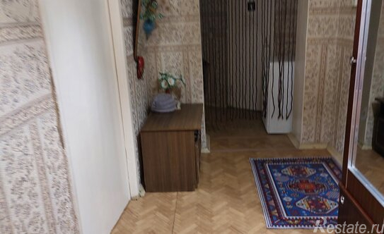 Продажа 3-комн квартиры на вторичном рынке Кириши, пр-кт Героев,  д. 10
