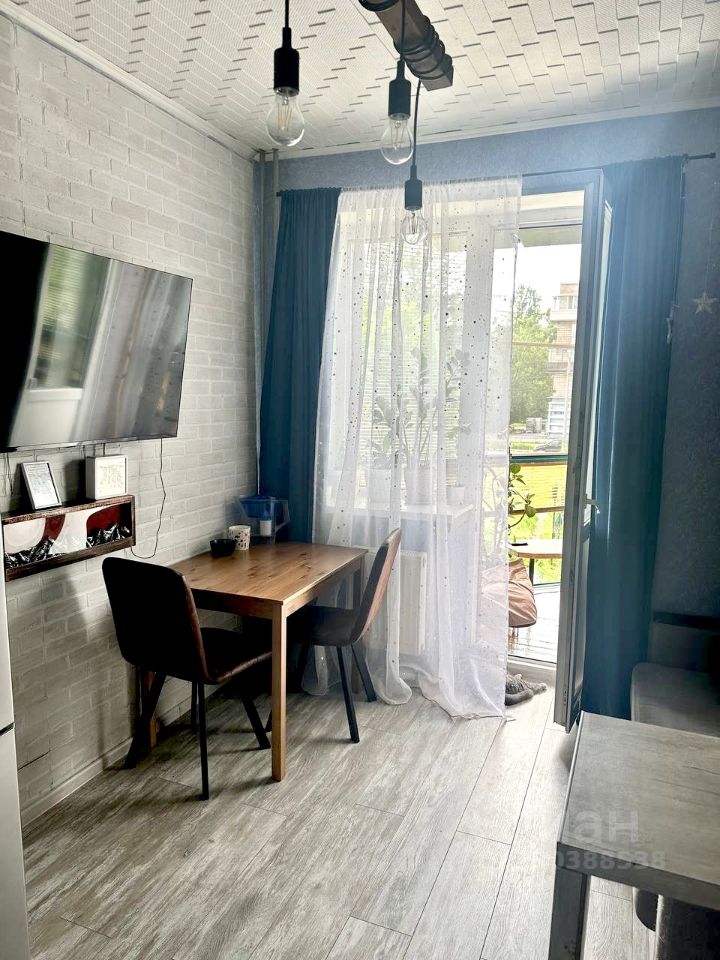 Продажа 1-комн квартиры на вторичном рынке улица Шелгунова, 9к1